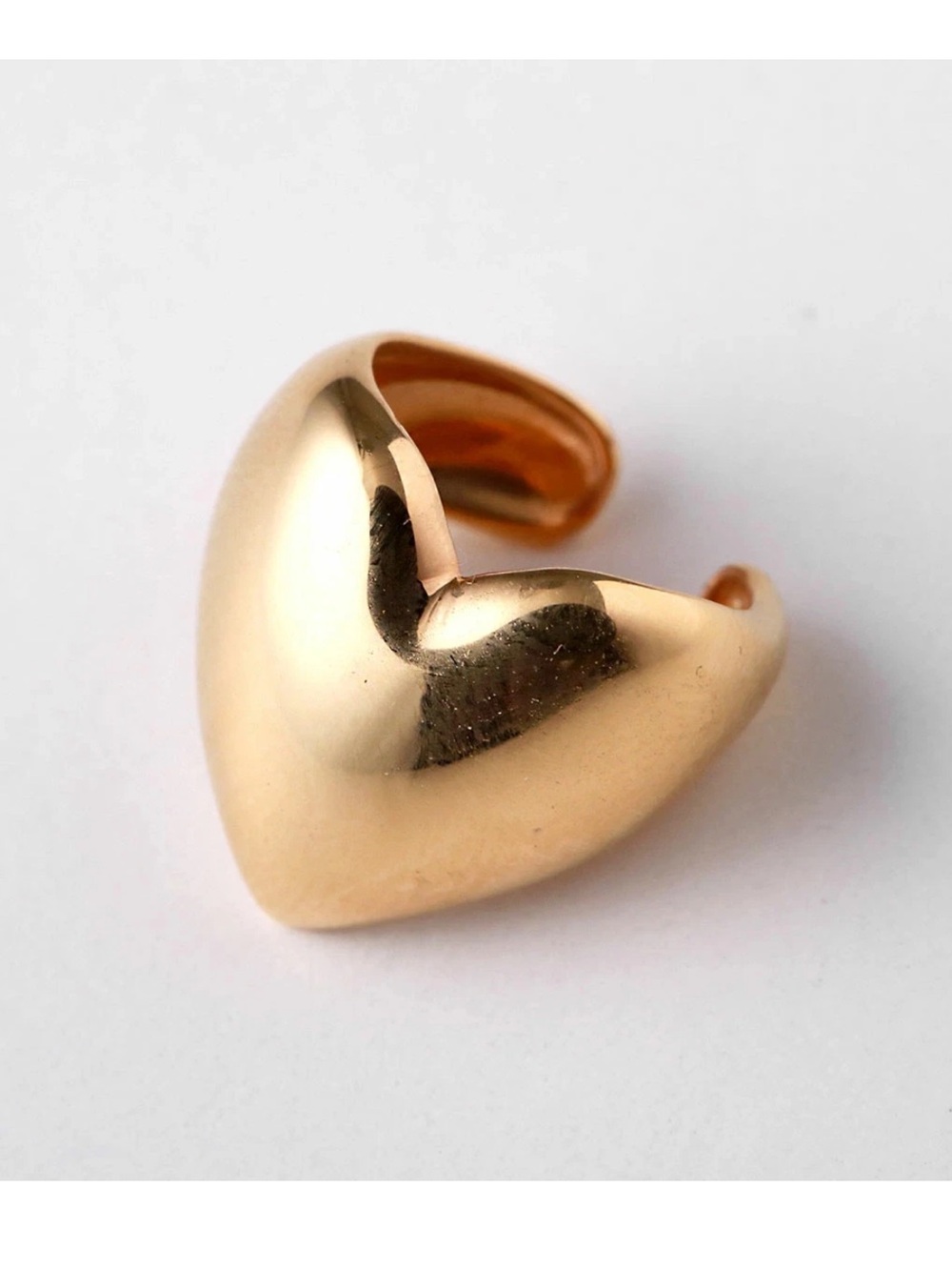 Annika Inez
Heart Ear Cuff